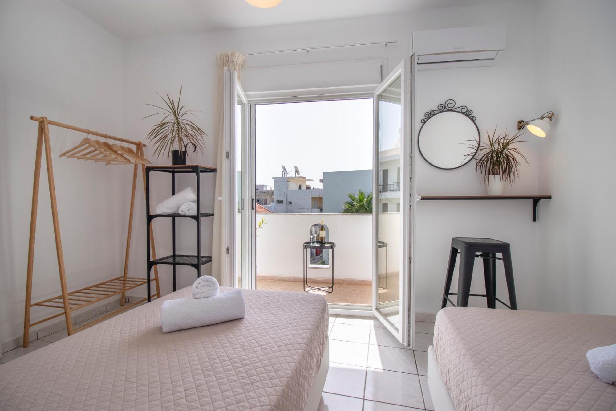 Babilia Central Appartment Suites Limenas Hersonisou Hersonissos  Bagian luar foto
