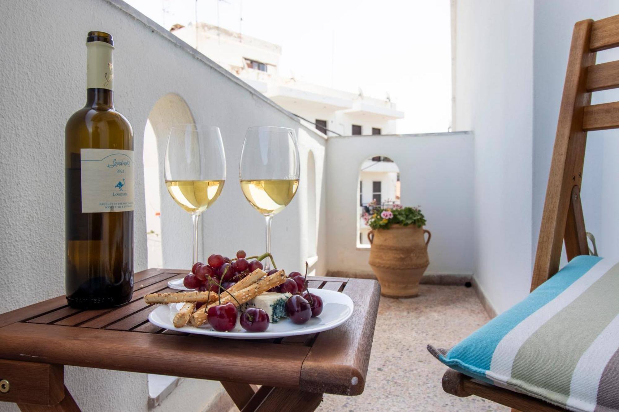 Babilia Central Appartment Suites Limenas Hersonisou Hersonissos  Bagian luar foto