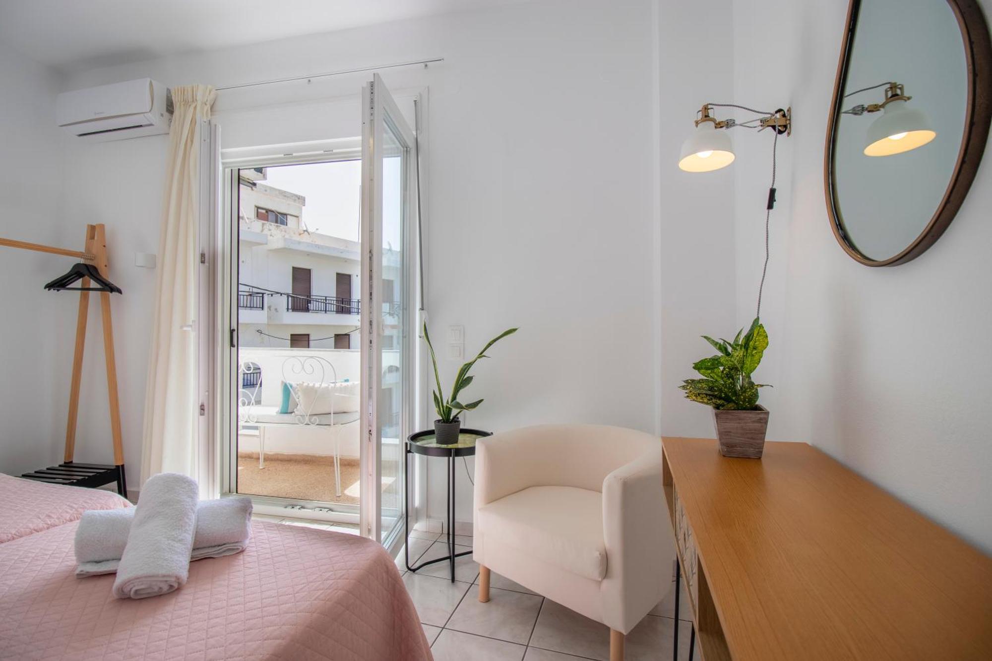 Babilia Central Appartment Suites Limenas Hersonisou Hersonissos  Bagian luar foto
